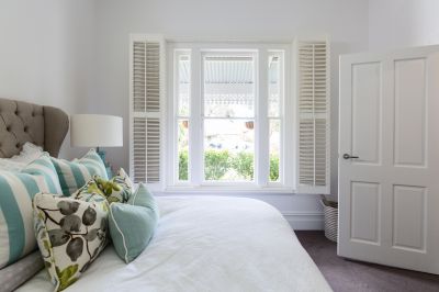Bedroom Calm Shades